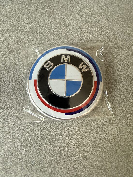 BMW emblēmas